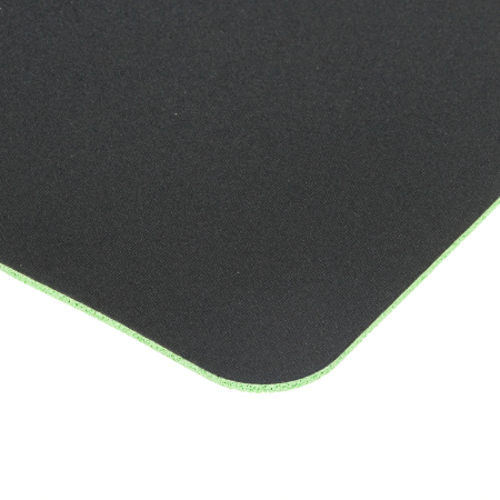 Коврик Razer Gigantus V2 Large (RZ02-03330300-R3M1) черный