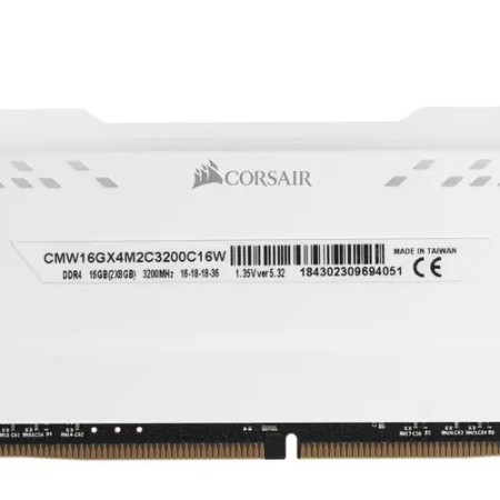 Оперативная память Corsair Vengeance RGB PRO (CMW16GX4M2C3200C16W) 16 ГБ белый