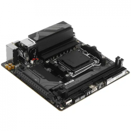 Материнская плата Gigabyte A620I AX черный
