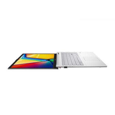 15.6" Ноутбук ASUS VivoBook Go 15 E1504FA-BQ008 (90NB0ZR1-M016M0) серебристый