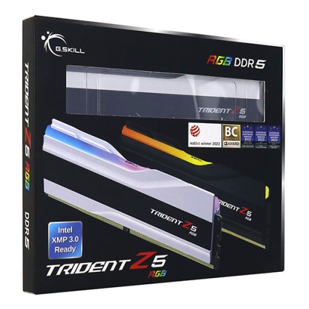 Оперативная память G.Skill Trident Z5 RGB (F5-6000J3238F16GX2-TZ5RW) 32 ГБ белый