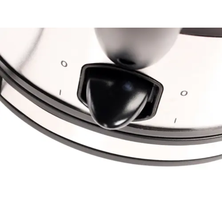 Электрический чайник Scarlett SC-1020 черный