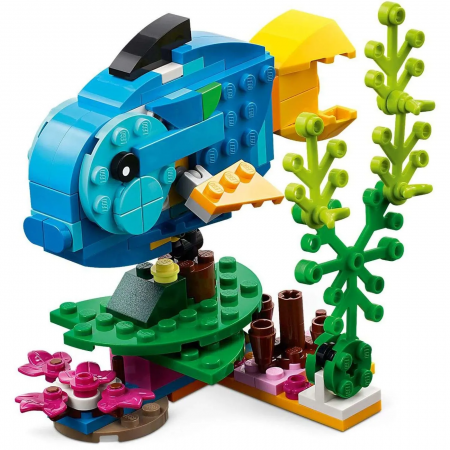Конструктор LEGO Creator Экзотический попугай 31136