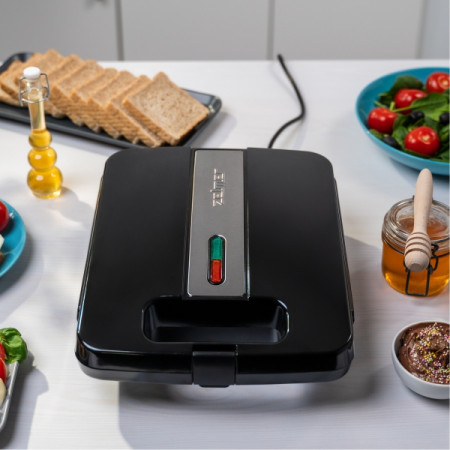 Сэндвичница Zelmer ZSM7400 черный