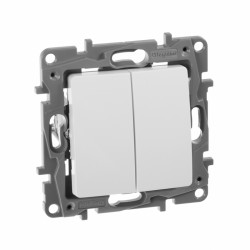 Выключатель Legrand Etika 672202 2 клавишный белый