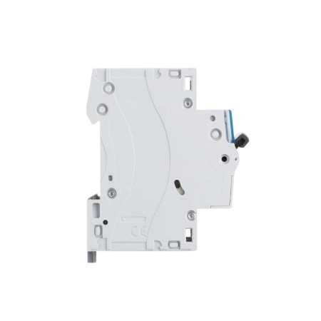 Автоматический выключатель Legrand 404042 16 A белый