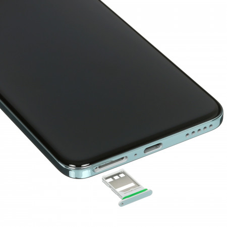 Смартфон HONOR 200 (5109BFKJ) NFC 12 ГБ/512 ГБ зеленый (Emerald Green/изумрудный зеленый)