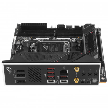 Материнская плата ASUS ROG STRIX B650E-I GAMING WIFI черный