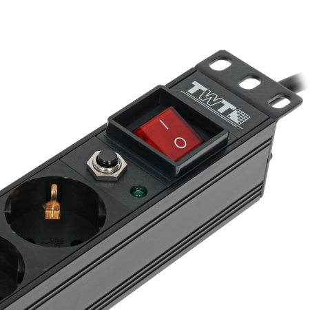 Распределитель питания для ИБП Lanmaster TWT-PDU19-16A8P-1.8 (TWT-PDU19-16A8P-1.8) черный