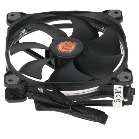 Вентилятор для корпуса Thermaltake Riing 14 LED RGB Switch черный