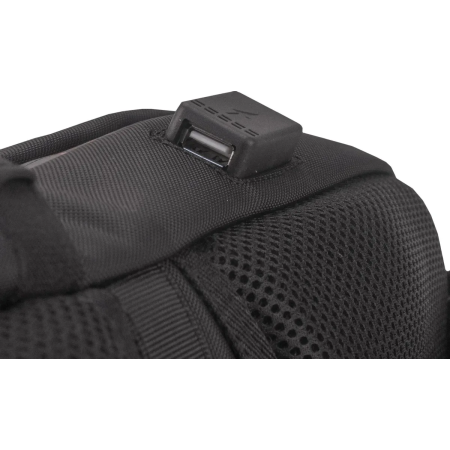 16" Рюкзак Sumdex IBP-016BK черный
