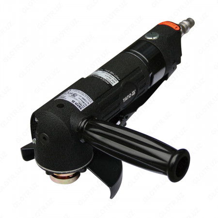 Угловая шлифмашина YATO YT-09681 черный