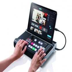 Микшер ATEN StreamLIVE PRO (UC9040-AT-G) черный