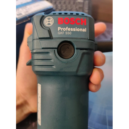 Фрезер Bosch GKF 550 тёмно-синий