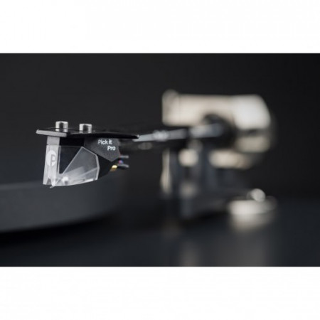 Виниловый проигрыватель PRO-JECT Debut PRO черный