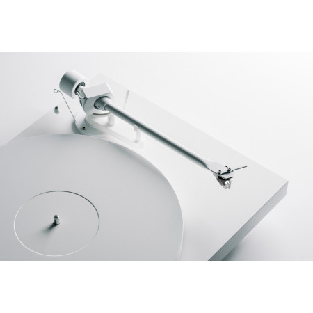 Виниловый проигрыватель PRO-JECT DEBUT PRO белый