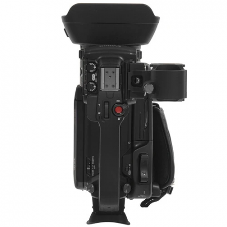 Видеокамера Canon XA70 (5736C003) черный