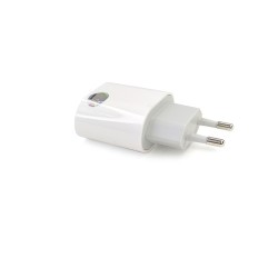 Сетевое зарядное устройство ViTi UC3A (AGV-1534) белый