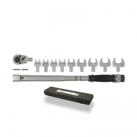 Динамометрический ключ YATO YT-0767 черный