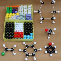 Набор моделей масштабных молекул a set of models of large-scale molecules белый
