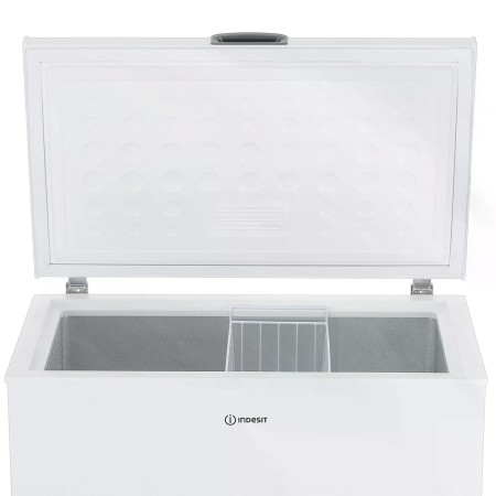 Морозильный ларь Indesit ICF 200 белый