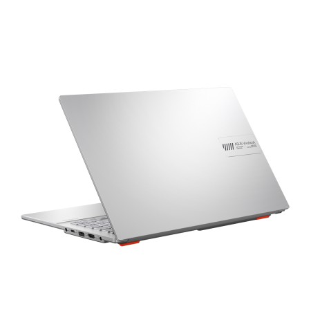 15.6" Ноутбук ASUS VivoBook GO 15 E1504FA-BQ2026 (90NB0ZR1-M047E0) серебристый