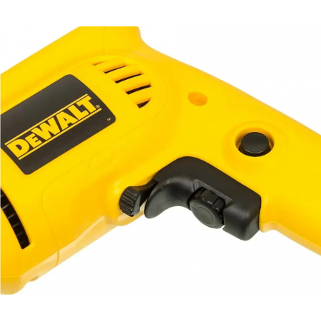 Дрель DeWalt DWD014S-QS желтый