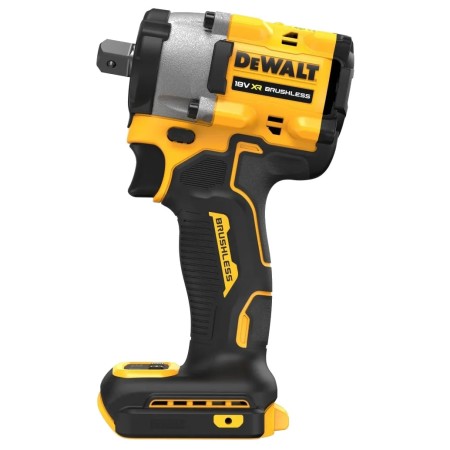 Гайковерт DeWalt DCF922P2T-QW черный