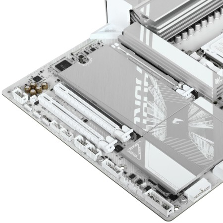 Материнская плата GIGABYTE X870E AORUS ELITE WIFI7 ICE белый