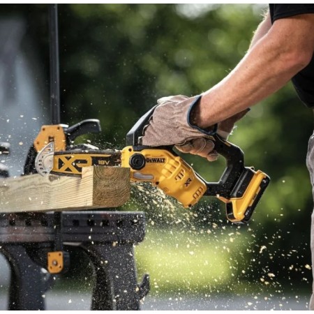 Аккумуляторная цепная пила DeWALT DCMPS520P1-QW желтый (С АККУМУЛЯТОРОМ)