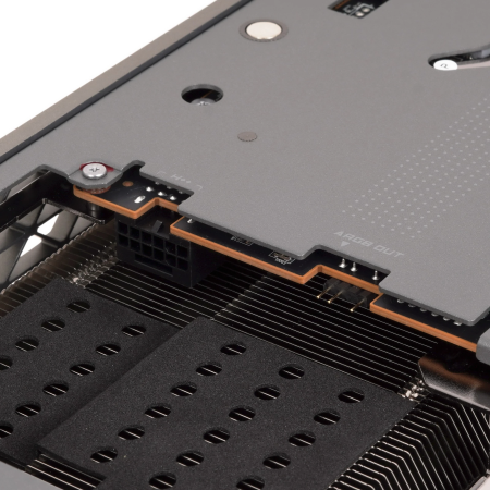 Видеокарта Sapphire AMD Radeon RX 9070 XT NITRO+ OC (11348-01-20G) 16 Гб золотистый