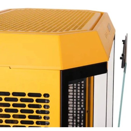 Корпус Thermaltake The Tower 600 Bumblebee (CA-1Z1-00M4WN-00) желтый